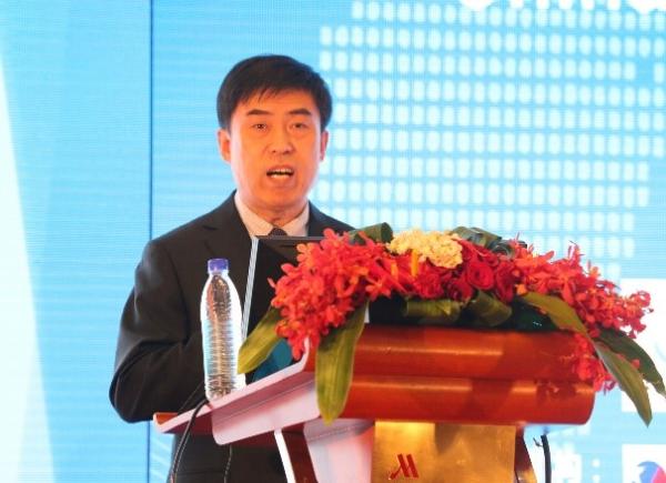 中国纺织规划研究会会长李进才