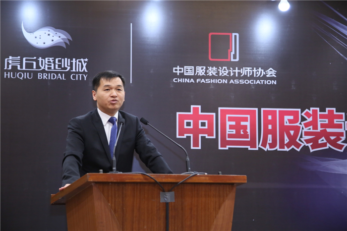 虎丘婚纱投资有限公司总经理顾伟春 .jpg