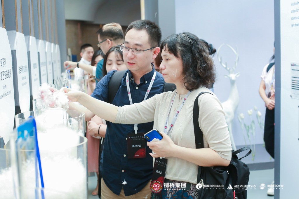 conew_客商观摩.jpg