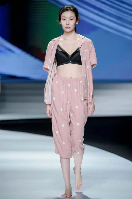 HOdoHOME | 红豆居家婴儿绵真丝文胸系列柔软面世