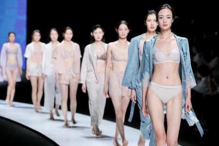 HOdoHOME | 红豆居家婴儿绵真丝文胸系列柔软面世