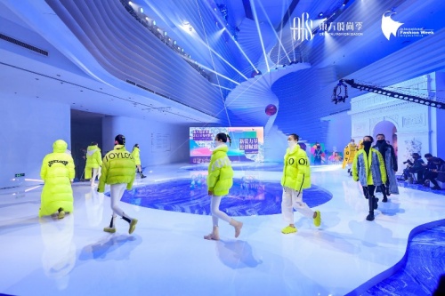 东方时尚季·2021青岛时装周——致敬盛典圆满收官! 东方时尚季·2021青岛时装周——致敬盛典圆满收官!