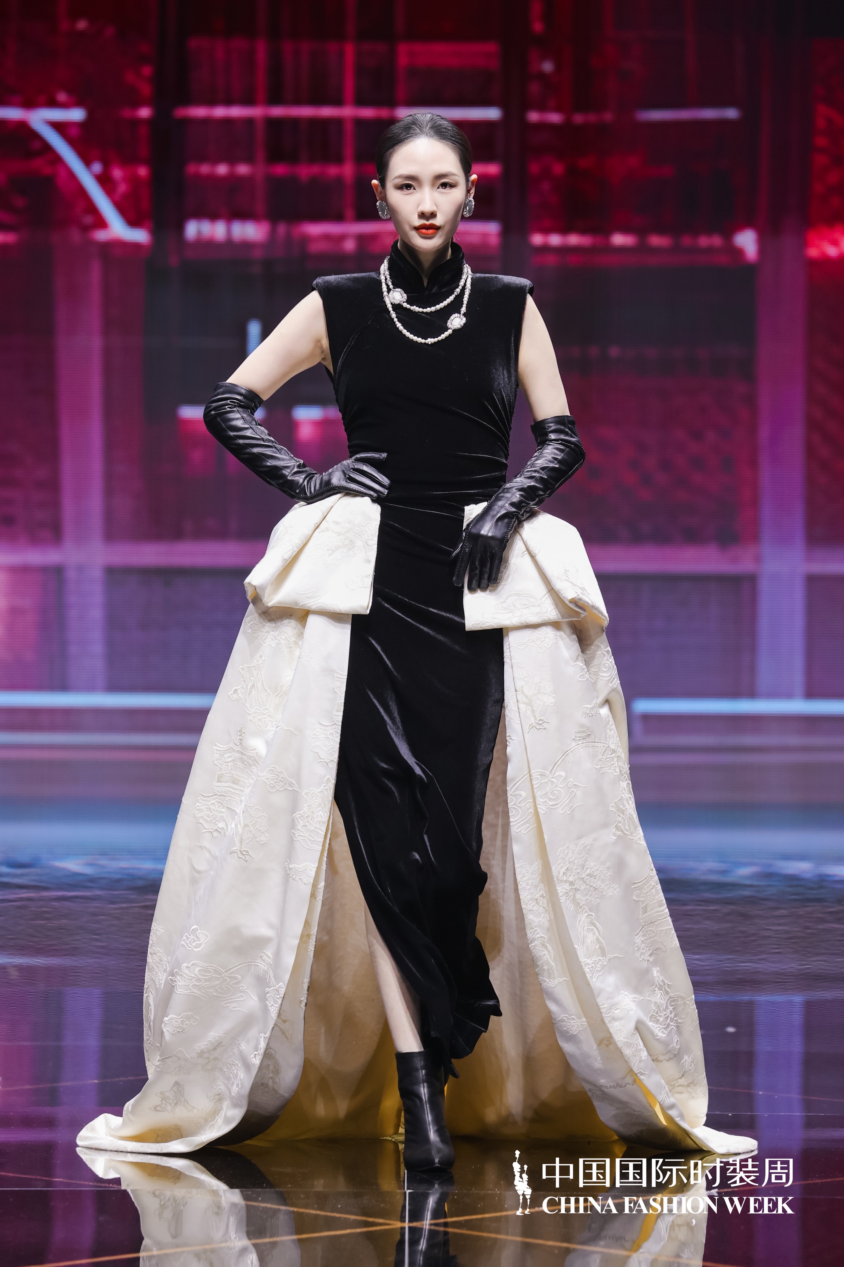 安那迪"名媛·尔雅"首秀中国国际时装周-行业聚焦-服装-中国纺织报