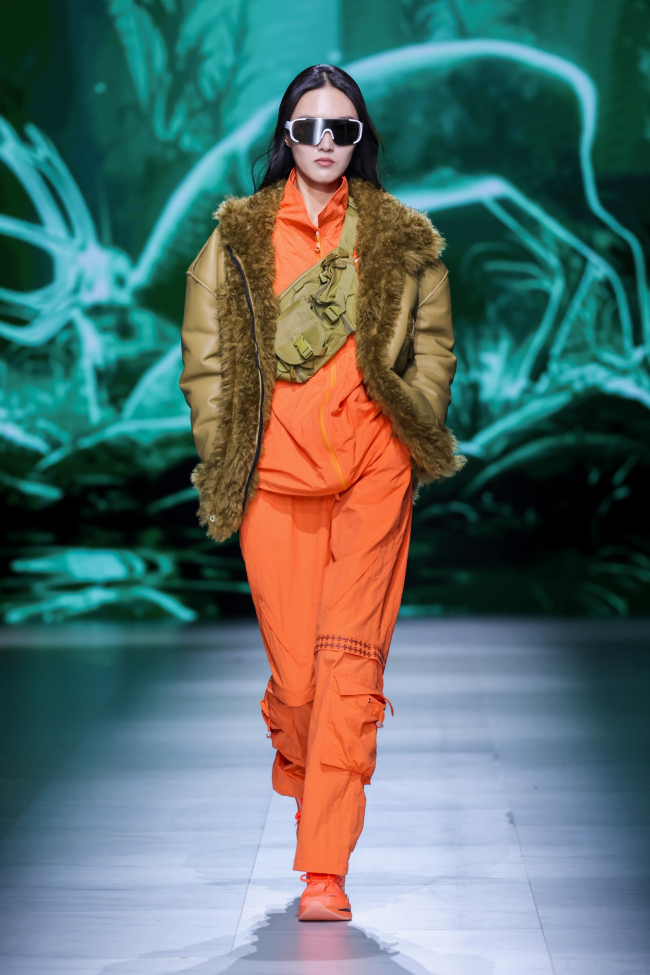 “新纤领航•绿动时尚”|2025第八届中国生态环保面料设计大赛颁奖典礼暨绸都盛泽风尚展演圆满落幕